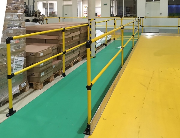 新百安免焊接組裝式工業(yè)安全護欄 工廠車間設(shè)備走道欄桿